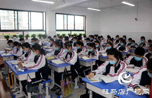駐馬店市初中全面復(fù)學(xué)！小學(xué)高年級(jí)復(fù)學(xué)！同桌回來(lái)啦！