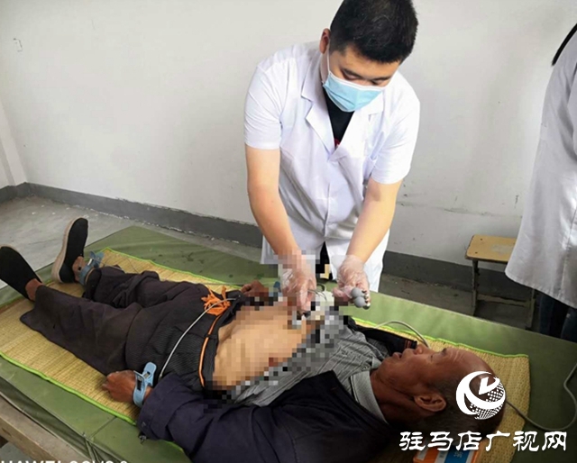 汝南縣宿鴨湖街道為轄區(qū)貧困戶、老年人免費(fèi)體檢
