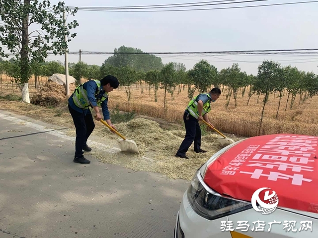 正陽縣交通運(yùn)輸執(zhí)法局為“三夏”公路暢通保駕護(hù)航