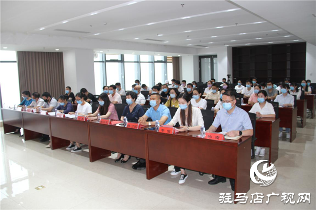 市住房公積金中心聯(lián)合置地房地產(chǎn)集團(tuán) 開展誠信守法主題實(shí)踐活動(dòng)