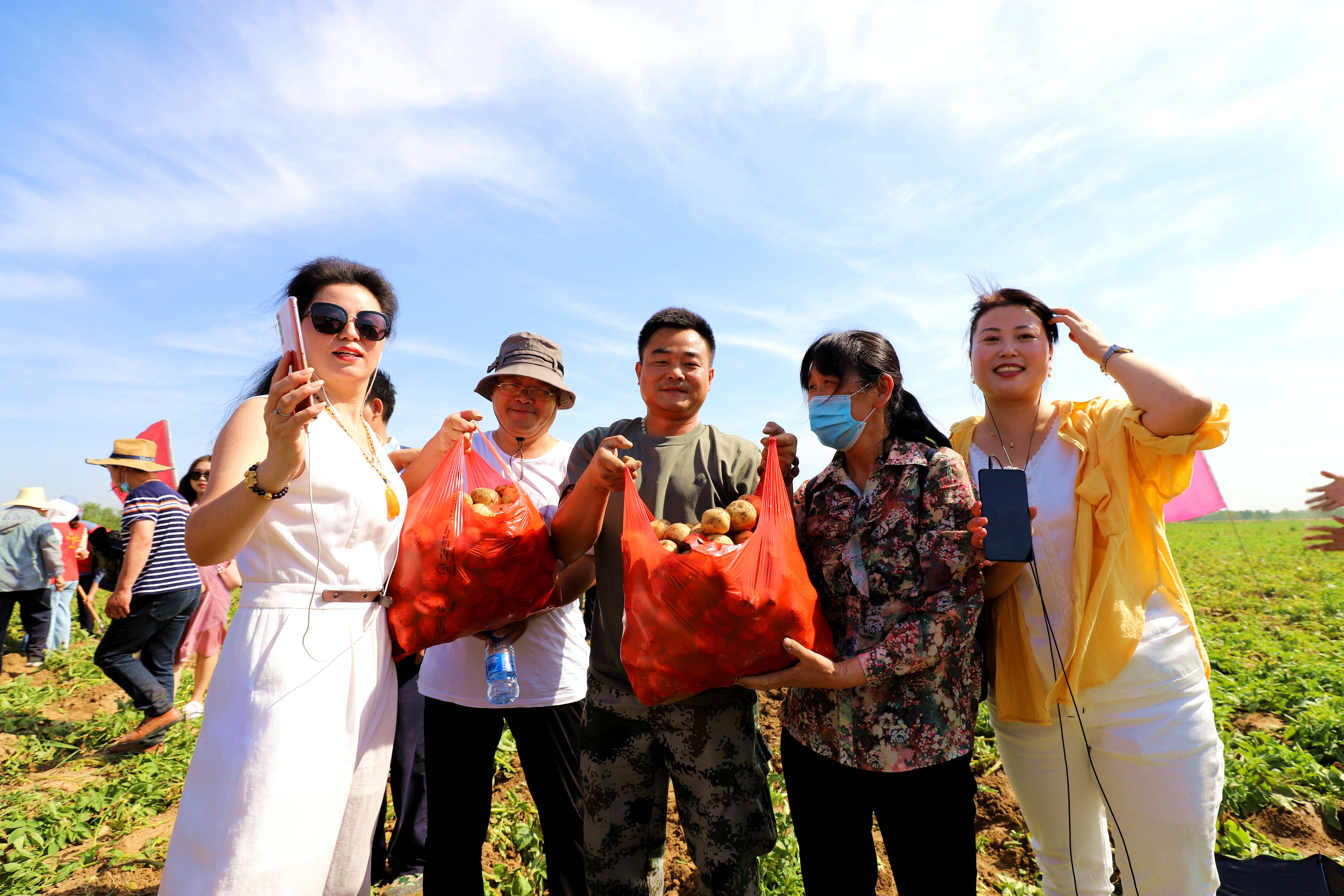 知道嗎?你愛吃的薯?xiàng)l、薯片里邊，有濃濃的“駐馬店味”