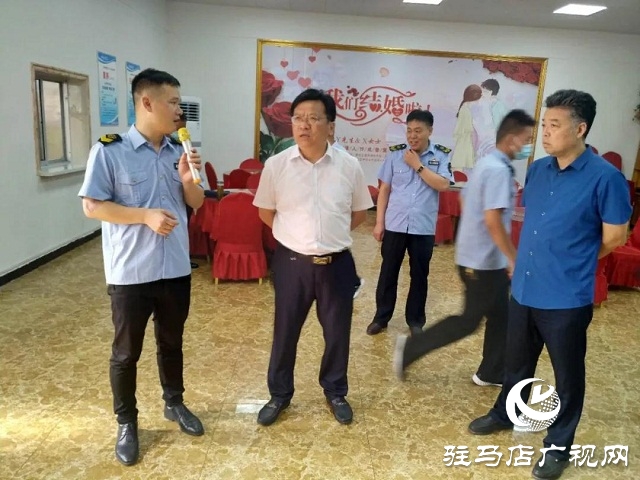 “誰讓老百姓吃的不安全，我們就讓誰過的不舒坦！”