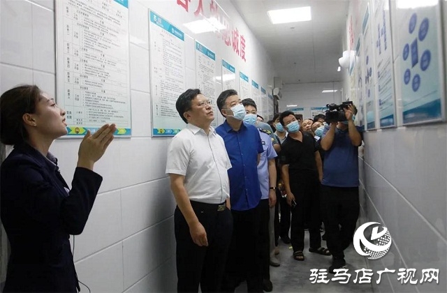 “誰讓老百姓吃的不安全，我們就讓誰過的不舒坦！”