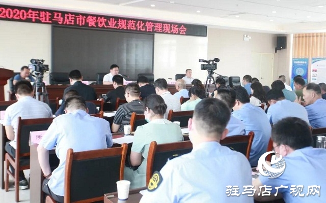 “誰讓老百姓吃的不安全，我們就讓誰過的不舒坦！”