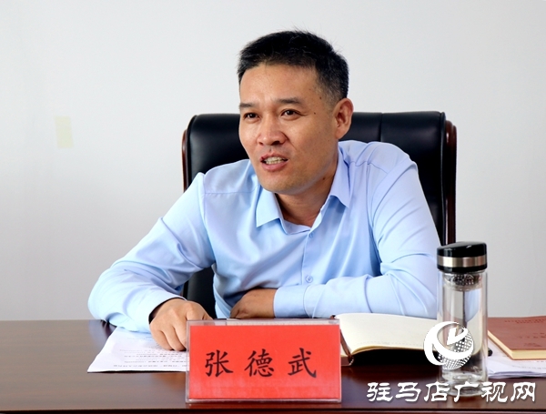 駐馬店市委網(wǎng)信辦召開(kāi)網(wǎng)站平臺(tái)和“自媒體”座談會(huì) 唱響網(wǎng)上正能量