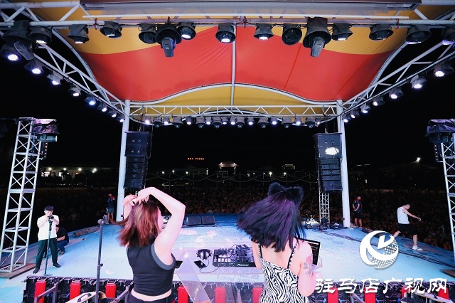 夏日狂歡水上電音節(jié)在極致水世界激情開(kāi)演