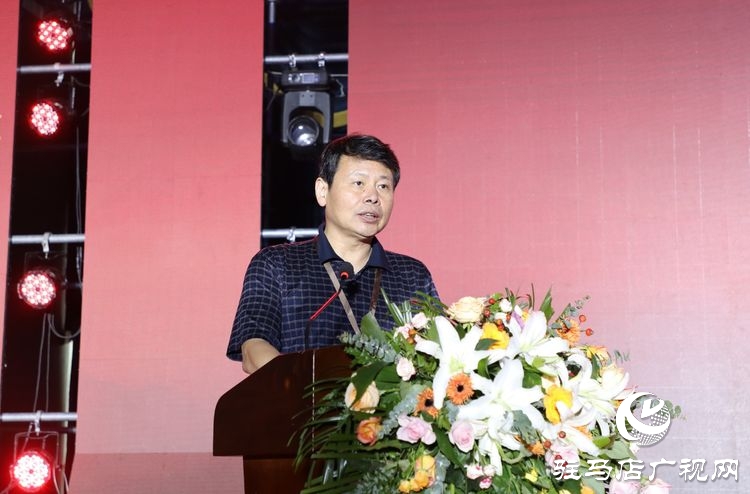 “豫酒振興·駐酒前行”高質量發(fā)展峰會暨蔡洪坊品牌戰(zhàn)略發(fā)布會隆重舉辦