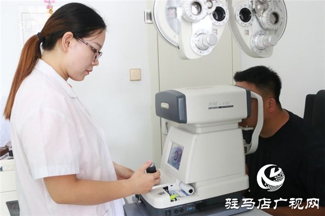 手術有風險配鏡更安全 陳醫(yī)生眼鏡讓您不止方便還省錢