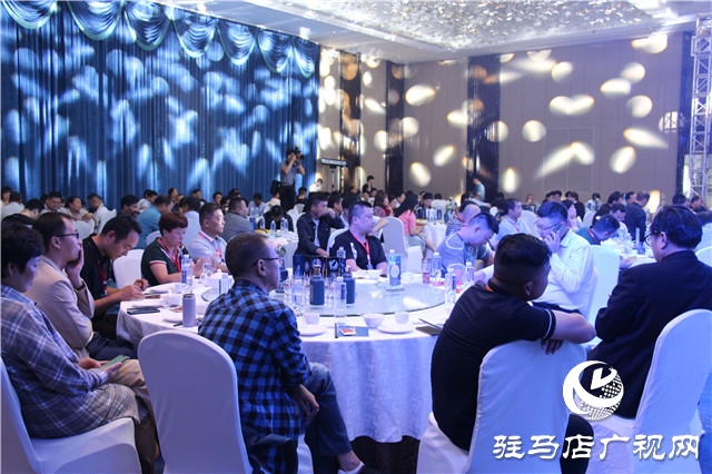 鉑金漢醬“質(zhì)”敬駐馬店，致敬時代的擔當者