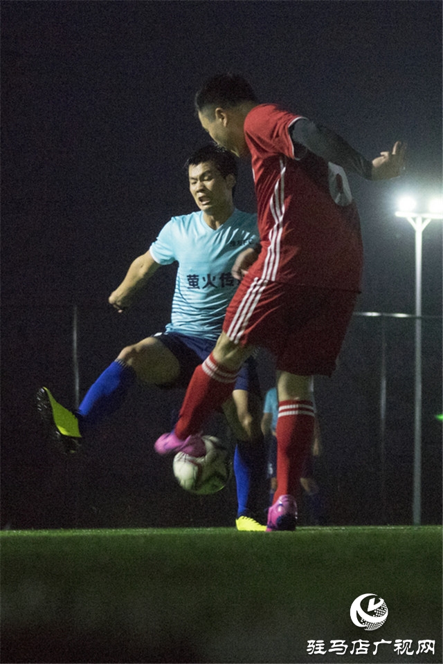 駐馬店“體彩杯”七人制足球賽開賽 雨中燃爆運(yùn)動激情