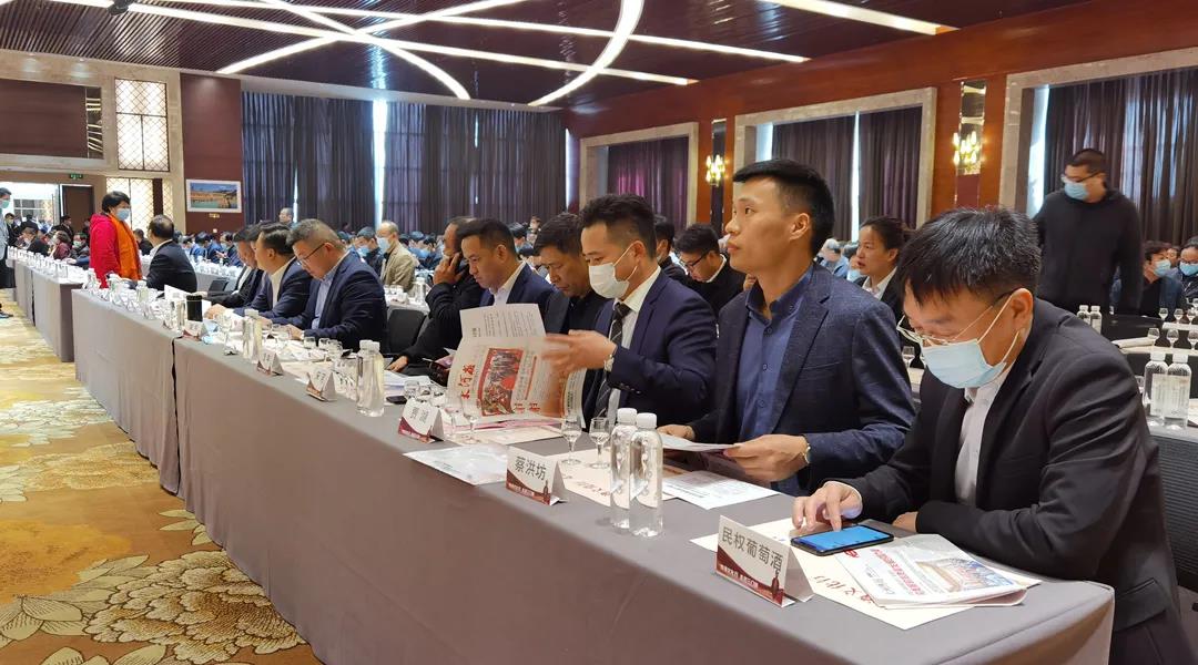 醉美豫酒！蔡洪坊酒業(yè)攜戰(zhàn)略新品手釀大師亮相三門(mén)峽