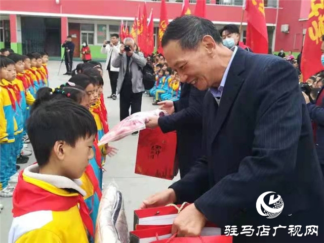 關愛留守兒童 ?讓愛不再缺席