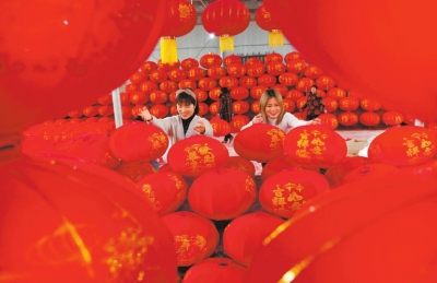 河南力促農(nóng)民工好就業(yè)、就好業(yè) 2020年新增農(nóng)村勞動(dòng)力轉(zhuǎn)移就業(yè)45.81萬(wàn)人