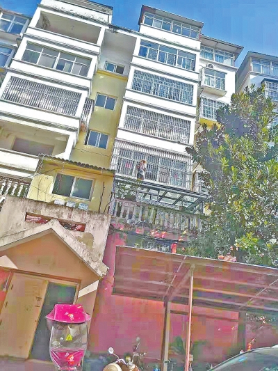 女子舉報鄰居違建半年無果 固始縣城管局:還在按照程序往前推進