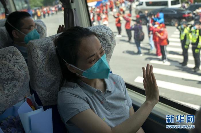 “我們這個城市要解封了！”春晚這個小品太好哭了……