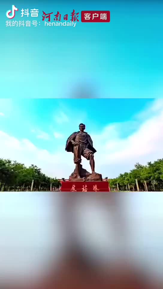 千千萬萬個(gè)日夜 對您說不盡的思念……