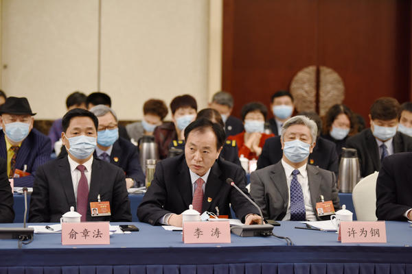 【大河網(wǎng)景】河南代表團舉行全體會議審議政府工作報告