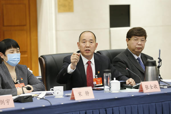 兩會(huì)“連連”看 共繪幸福畫卷丨鄉(xiāng)村振興離不開“主心骨”