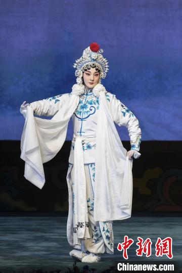  張火丁學生李林曉將辦京劇專場 長安大戲院演出程派《白蛇傳》