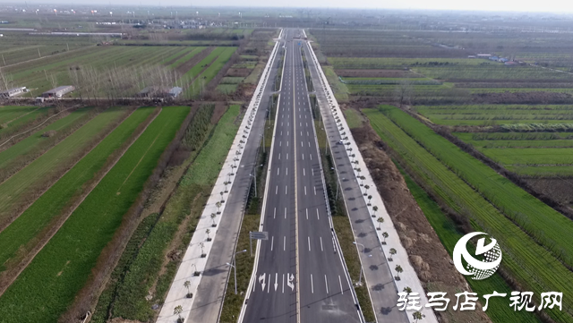 中國(guó)一冶建工公司兩條大道榮獲河南省“安全文明工地”稱(chēng)號(hào)