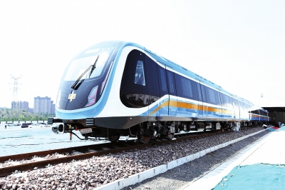 首列中國(guó)標(biāo)準(zhǔn)地鐵列車在鄭州下線 “鄭州機(jī)場(chǎng)至許昌線”將首嘗鮮