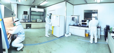 從排隊采樣到查出結(jié)果，大約需要8個步驟 你的核酸檢測報告請耐心等待