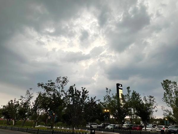 河南省防汛指揮部發(fā)布1號(hào)指揮長(zhǎng)令！關(guān)閉涉山涉水景區(qū)、加強(qiáng)危險(xiǎn)區(qū)域交通管制