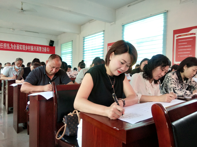 上蔡縣大路李鄉(xiāng)202名幫扶責任人將上崗開展防返貧幫扶