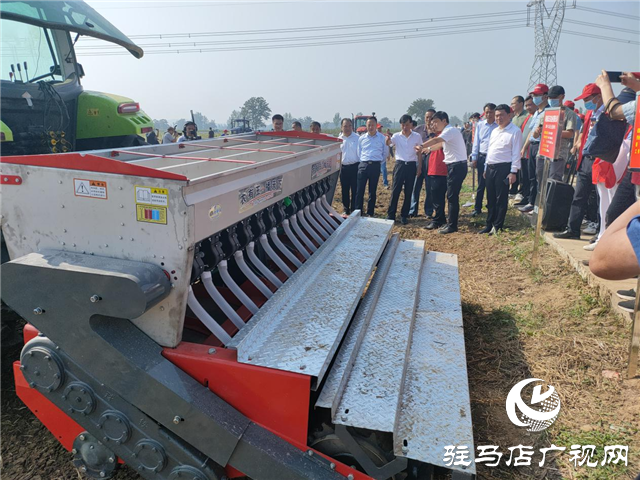 “農有王”攜明星產(chǎn)品參加2021全省“三秋”農機化生產(chǎn)現(xiàn)場會