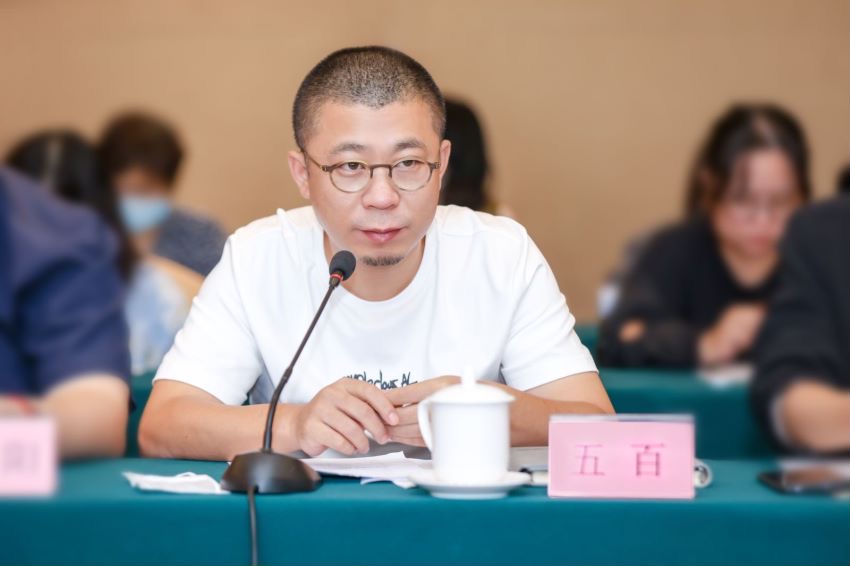 文化新觀察|這部“爆款”劇如何掀起熒屏“風(fēng)暴”？