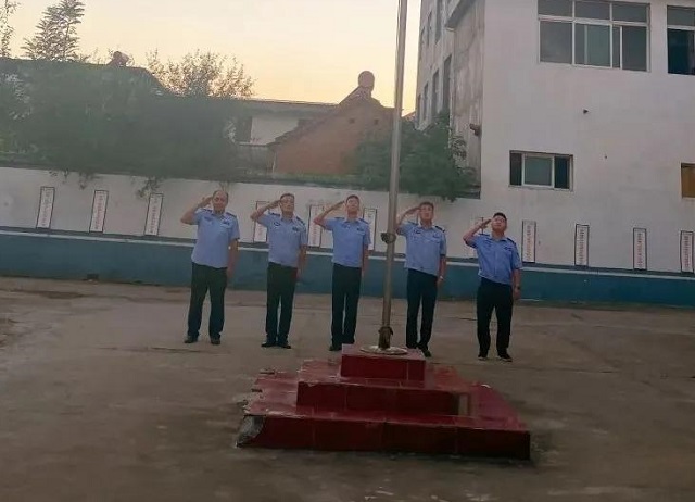 【我為祖國站崗】向祖國敬禮︱平輿公安祝福偉大祖國繁榮昌盛、國泰民安！