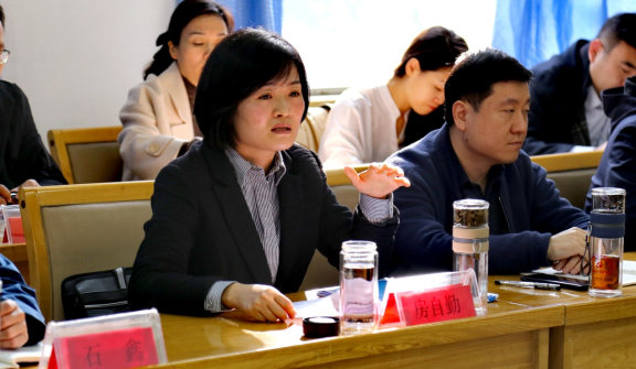 鄭州市委黨校第65期中青二班舉行學員論壇
