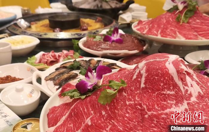 “雙11”，為何近30萬(wàn)年輕人對(duì)“買買買”說不？