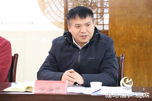 駐馬店職業(yè)技術(shù)學(xué)院舉辦學(xué)習(xí)習(xí)近平在中國(guó)文聯(lián)十一大、中國(guó)作協(xié)十大開(kāi)幕式上的講話精神座談會(huì)