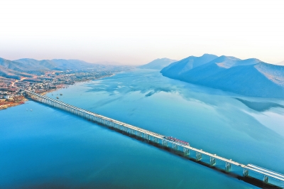 項目數(shù)量達(dá)53個 總里程3390公里 河南在建高速公路項目創(chuàng)歷年之最