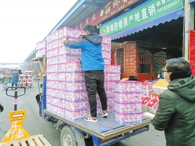 河南發(fā)放應(yīng)急運(yùn)輸通行證 有企業(yè)一天發(fā)出貨物兩萬余件
