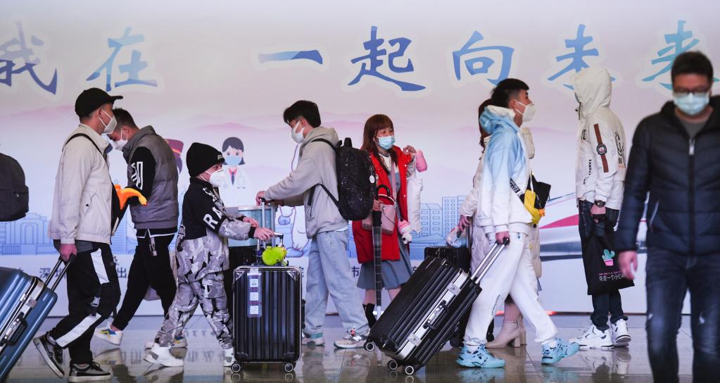 下一站，回家——2022年春運(yùn)首日一線觀察