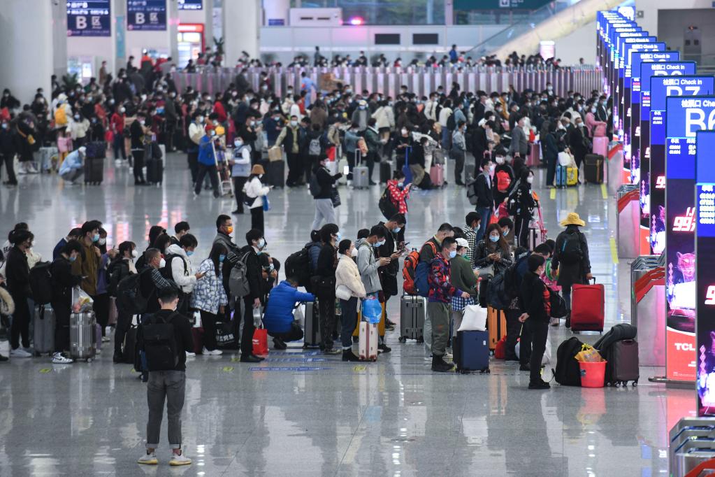 下一站，回家——2022年春運(yùn)首日一線觀察