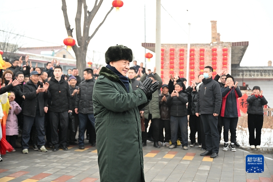 習(xí)近平春節(jié)前夕赴山西看望慰問基層干部群眾 向全國(guó)各族人民致以美好的新春祝福 祝各族人民幸福安康祝偉大祖國(guó)繁榮富強(qiáng)