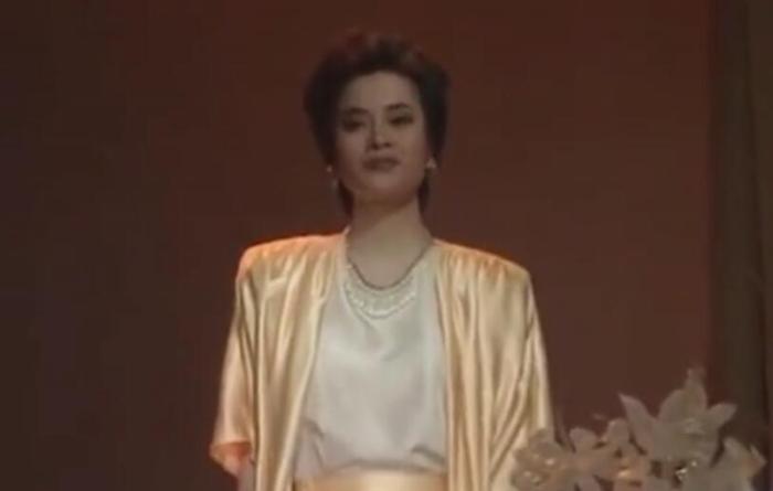 央視春晚馬上40年，我們看著看著就長大了……