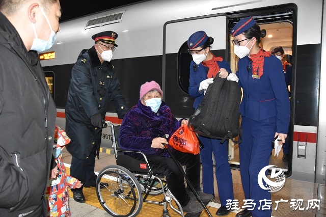 駐馬店車務(wù)段迎來春運(yùn)返程客流高峰 多去往北京、上海、深圳、鄭州等地