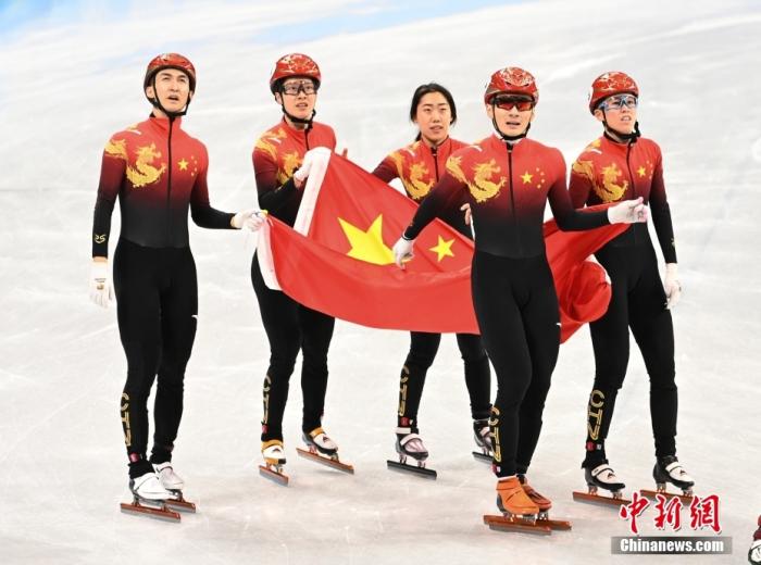 北京冬奧會(huì)的結(jié)束，是“中國(guó)冰雪元年”的開始