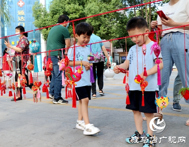 迎端午！駐馬店市實(shí)驗(yàn)幼兒園上演趣味“中國(guó)風(fēng)”