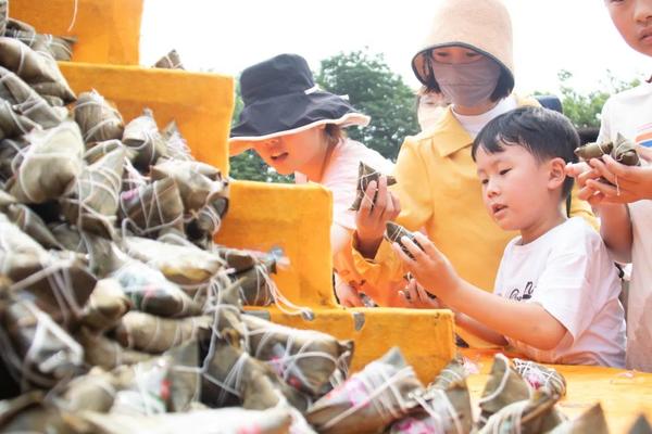 免費(fèi)游玩、國風(fēng)游園、文化大餐……端午節(jié)河南文旅消費(fèi)強(qiáng)勁復(fù)蘇，各大景區(qū)鉚足了干勁兒