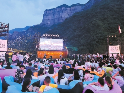  河南暑期文旅市場強勁復蘇 周末游、免票、晝夜狂歡等成熱詞