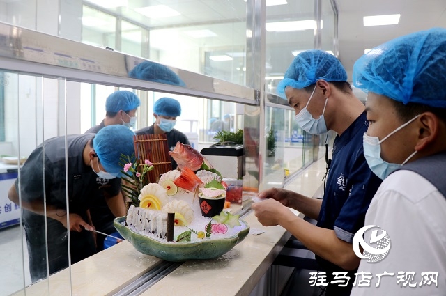 嶸禾薈和牛火鍋盛大開業(yè)！愛吃火鍋的人不容錯(cuò)過！