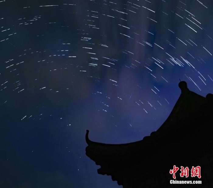 英仙座流星雨來襲：啥是火流星？如何觀賞？