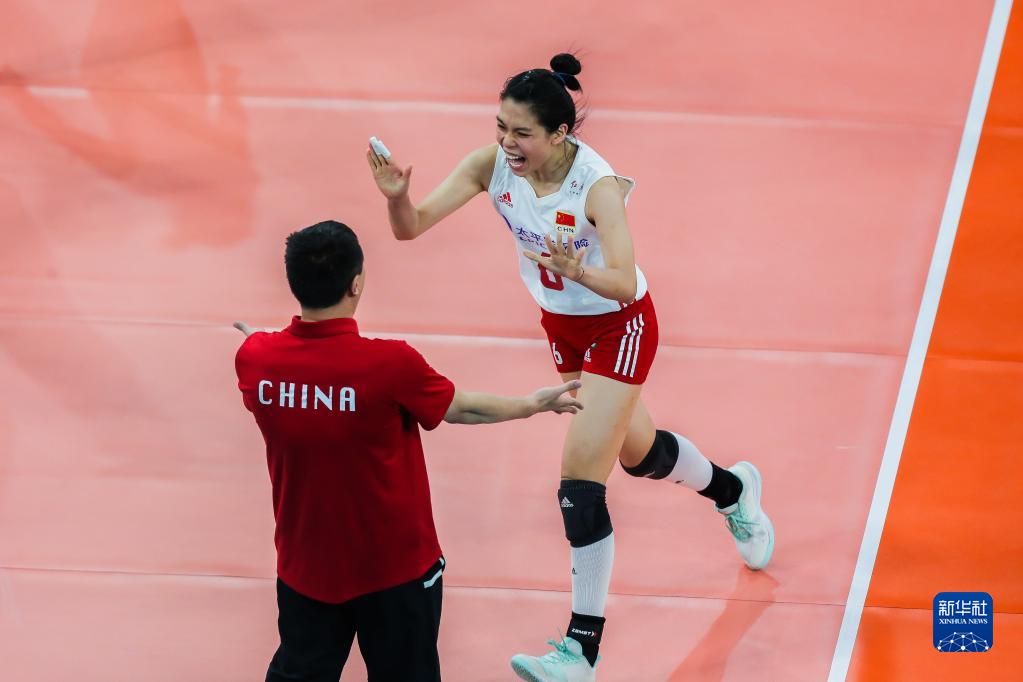 中國女排戰(zhàn)勝泰國隊晉級亞洲杯決賽
