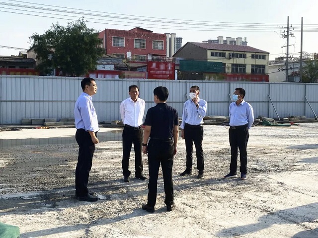 副市長賈迎戰(zhàn)蒞臨視察！保民生，促發(fā)展！金科·君悅公館項目西側盤古山路南延工程通車在即！