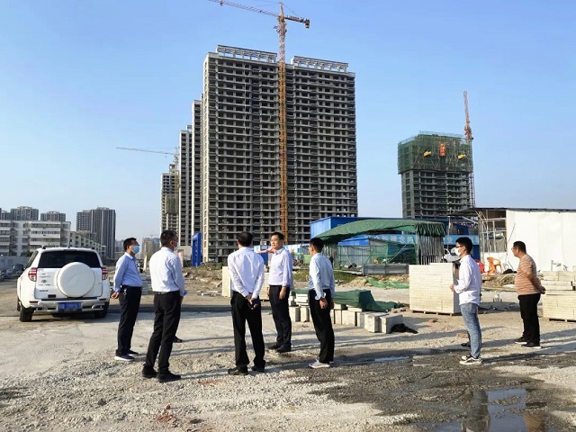 副市長賈迎戰(zhàn)蒞臨視察！保民生，促發(fā)展！金科·君悅公館項目西側盤古山路南延工程通車在即！